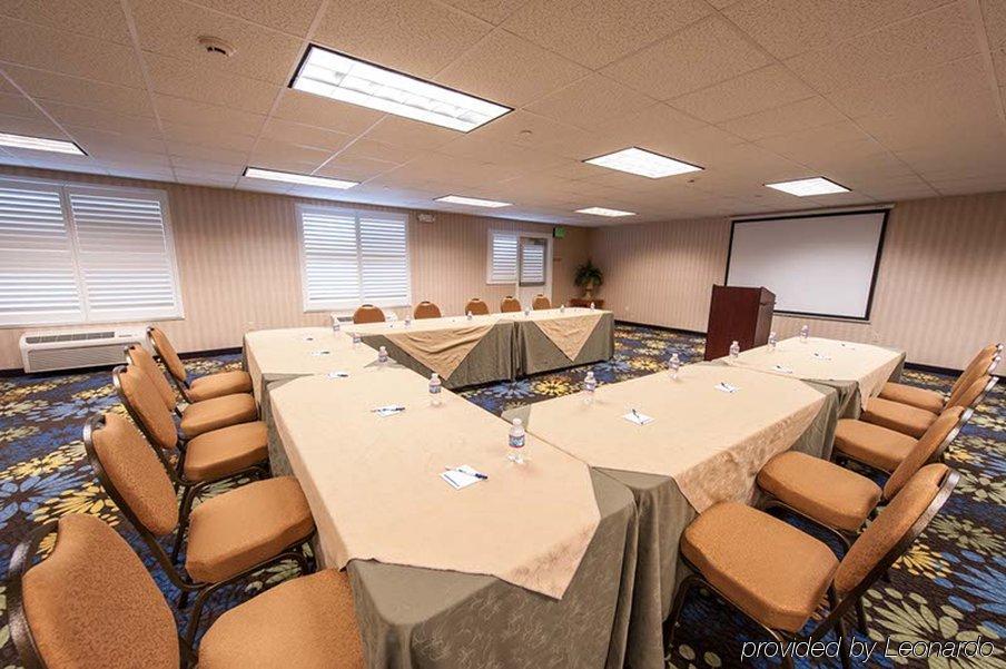 Holiday Inn Express Hotel & Suites - Paso Robles By Ihg Экстерьер фото