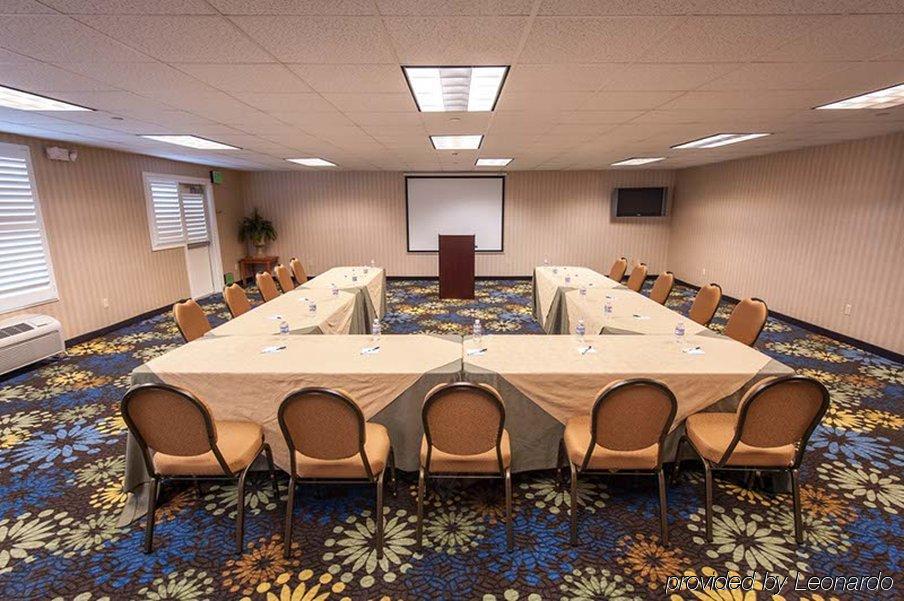 Holiday Inn Express Hotel & Suites - Paso Robles By Ihg Экстерьер фото
